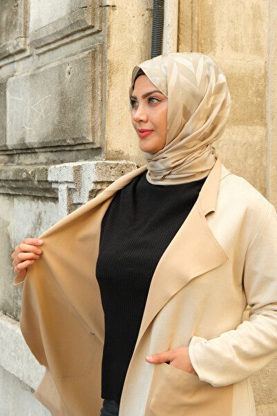 Tuğralı Tesettür Women's Long Ecru Hijab-Suitable Suede Jacket – Loose and Simple Seasonal Outerwear