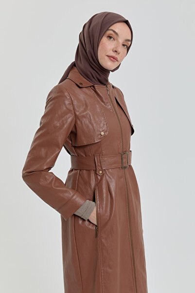 Nihan Kemer Detaylı Fermuarlı Deri Kap Taba