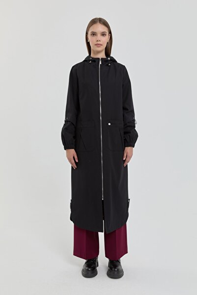 Nihan Astronot Yaka Kol Detaylı Kap Siyah