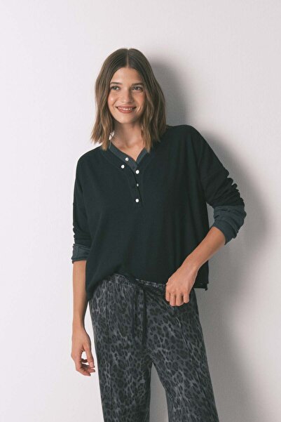 Women'secret تي شيرت أسود بأكمام طويلة