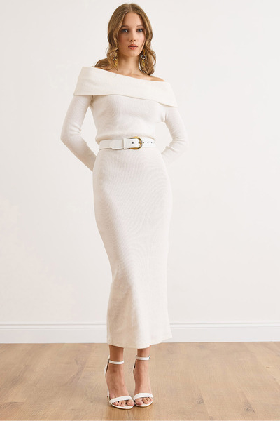 Olalook Kadın Ekru Madonna Yaka Likralı Uzun Elbise ELB-19000752