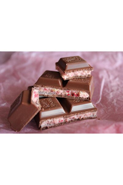 Ritter Sport Strawberry Yogurt - Çilek Parçacıklı ve Yağsız Yoğurt ve Çilekli Krema Dolgulu Sütlü Çi