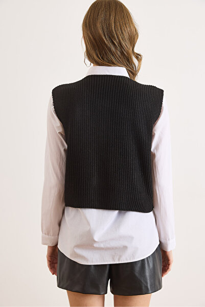 Olalook Жіночий чорний трикотажний жилет з металевими ґудзиками та кишенями YLK-19000089