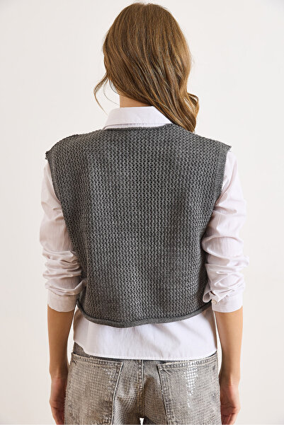 Olalook Women's Smoked Open Knit Buttoned Pocket Detailed Thick Knitwear Vest Ylk-19000092