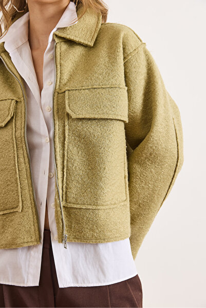 Olalook Kadın Açık Haki Fermuarlı Cepli Astarsız Kaşe Ceket CKT-19000482