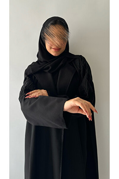 outline Black abaya embroidered with beadwork