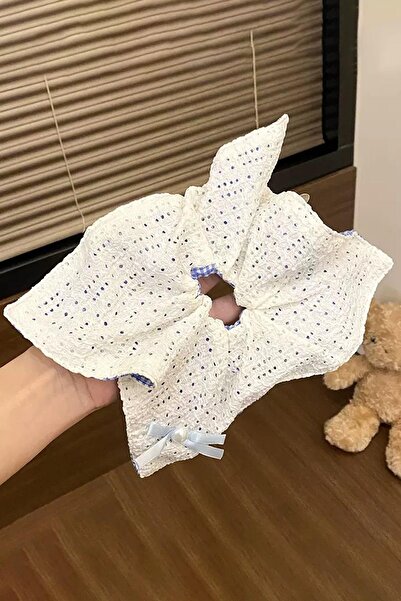 TAKIŞTIR Κρεμαστό κούμπωμα σε σχήμα κορδέλας σε κρεμ χρώμα