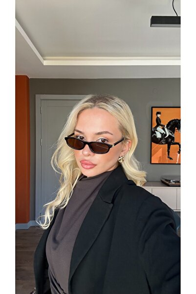 TomyHelf Siyah Çerçeve Kahverengi Cam Gold Detaylı Geometrik Gözlüğü