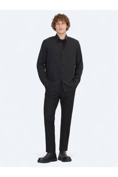 Kip Μαύρο υφαντό πουκάμισο με κανονική εφαρμογή