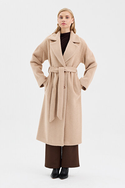 DOLCEBELLA KADIN KRUVAZE KAPAMA KUŞAK DETAYLI BEJ UZUN KABAN