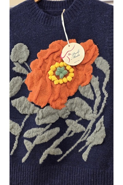 Park Moda Вълнен пуловер без ръкави с флорален мотив