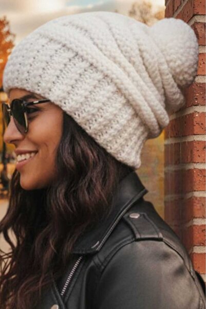 Trenderrs Women's Winter Pompom Thick Knitted Beanie