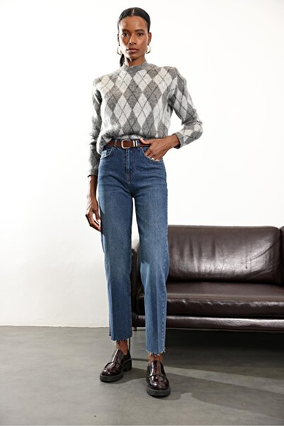 5in1Canpolat Mavi Kemerli Kesik Paça Jean