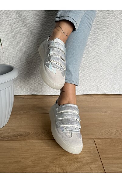 BURCU COLLECTİON Alisa Snake Pattern Heel Detailed White Sports Shoes with Rivets