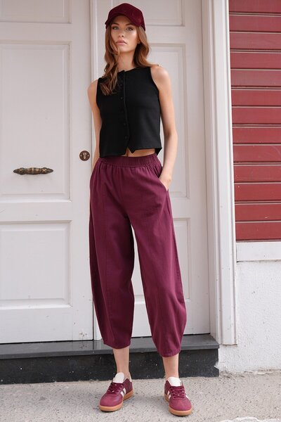 VAGGON Women's Burgundy Elastic Waist Balloon Cut Gabardine Trousers Vs01212