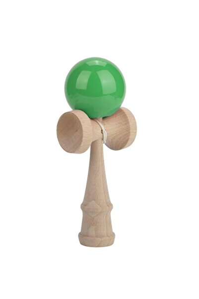 Kendama Дърво — японска играчка с наситено зелена топка