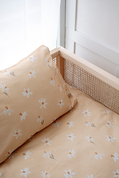 NOU طقم غطاء لحاف مونتيسوري من نيرجيس بارك (100×200 - 50×70 -80×180+20) - زهرة النرجس المتفتحة