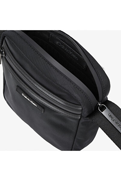 Calvin Klein Essential Reporter Xs Erkek Siyah El Çantası