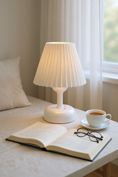 Bubihome Şarjlı Pileli Abajur, Beyaz Metal Gövde, Kablosuz Dekoratif Abajur