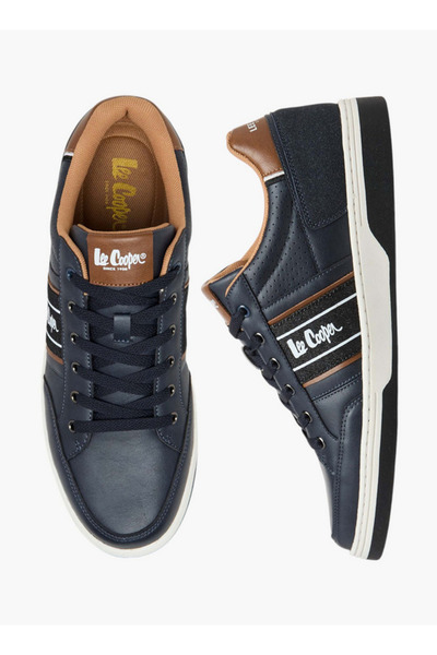 Lee Cooper أحذية رياضية برباط للرجال