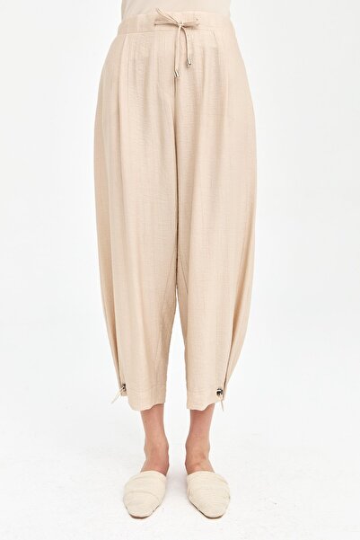 Nihan Paçası Büzgülü Pantolon Bej