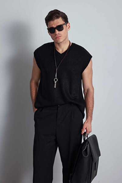 ablukaonline Мъжки пуловер с V-образно деколте, черно