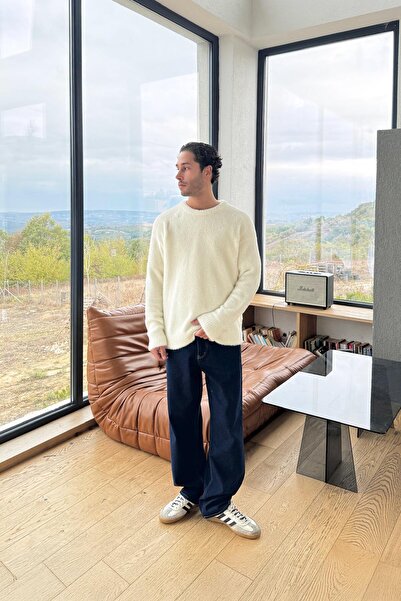 Flaw Wear Furry Plush Ecru Knit Sweater