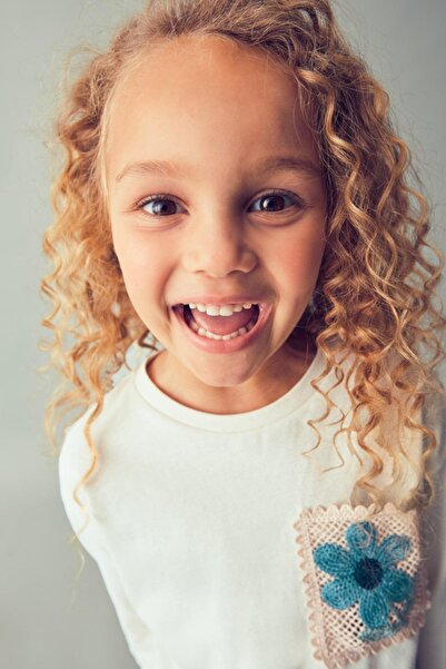 MAYORAL Girl's 4-9 Years Old Fisto Embroidered Long Sleeve T-Shirt Cream