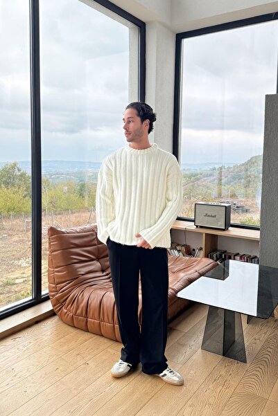 Flaw Wear Reverse Knitted Ecru Sweater