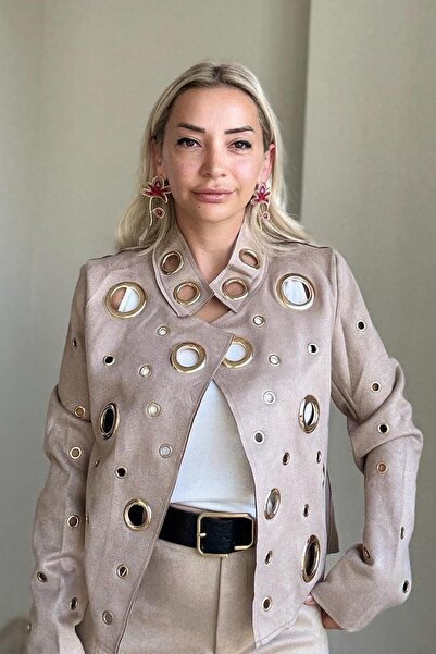 Muna Boutique İthal Bej Metal Aksesuarlı Günlük Krem Kadın Ceket