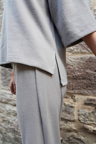 VAGGON Γυναικεία γκρι πλεκτή μπλούζα με λαιμόκοψη και παντελόνι Palazzo Vs01224