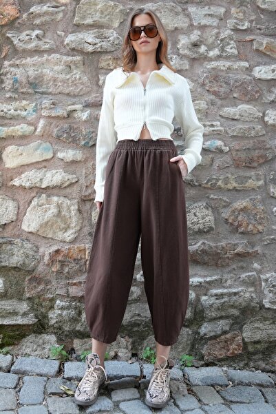 VAGGON Women's Brown Elastic Waist Balloon Cut Gabardine Trousers Vs01212