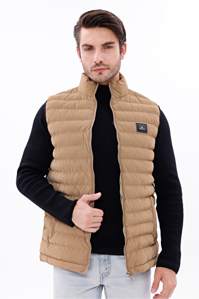freemen سترة رجالية منفوخة من قماش نوفا خفيفة الوزن ومبطنة مع جيوب بسحاب ومقاومة للماء ومريحة