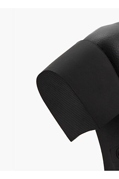 Flora Bella by Shoexpress أحذية نسائية بكعب سميك حتى الكاحل