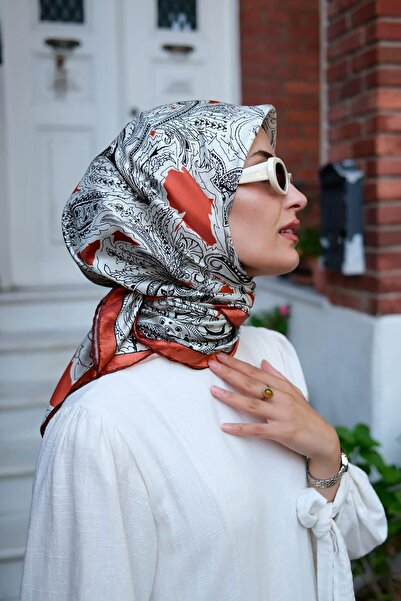 Levidor Tile Drawing Ethnic Pattern Twill Silk Scarf