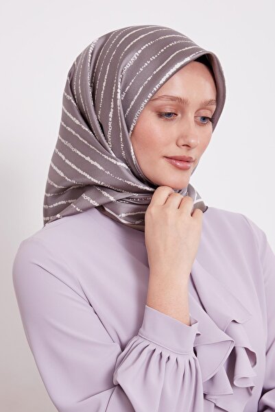 Levidor وشاح حريري من K.Vizon بنمط خطوط مخططة