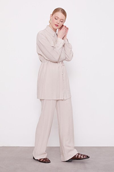 Levidor Stone Shoulder Stone Detailed Two-Piece Set