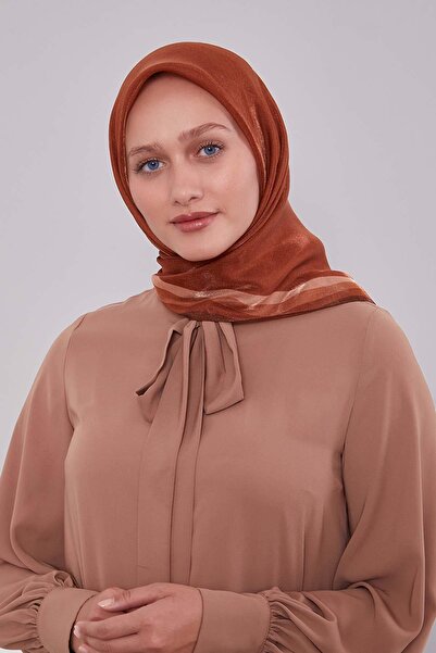 Levidor Tile Amber Scarf