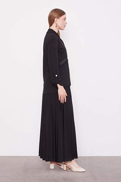 Levidor Black Stone Collar Detail Pleated Skirt Set