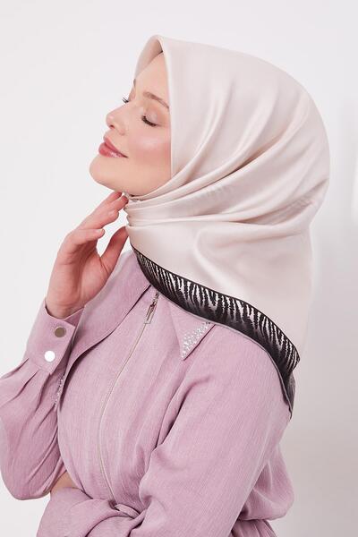 Levidor Powder Edge Leopard Pattern Twill Silk Scarf