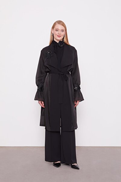 Levidor Black Rose Collar and Sleeve Detailed Jacket Set