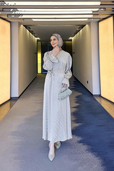 Levidor Gray Clover Pattern Dress