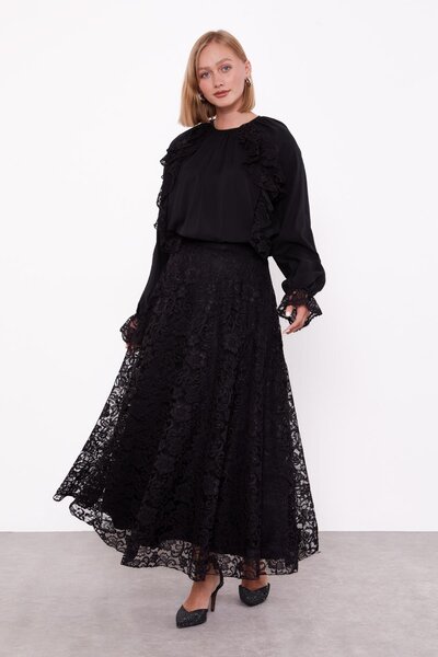 Levidor Siyah Omuz Fırfır Detaylı Cupra Etek Takım