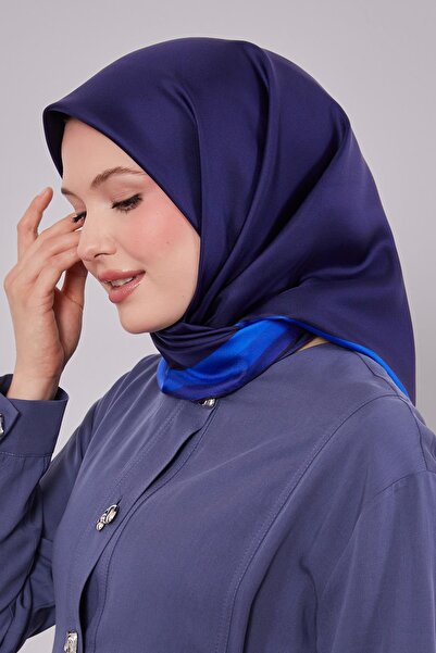 Levidor Saks Twill Silk Scarf with Border Edge