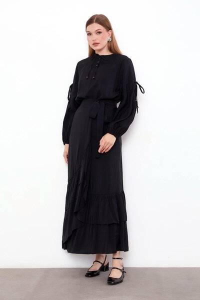 Levidor Black Side Tie Skirt Set