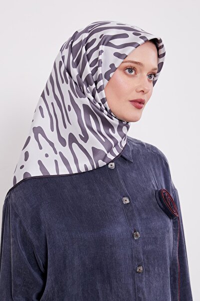 Levidor Smoked Leopard Pattern Twill Silk Scarf