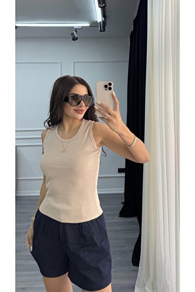 Daves بلوزة إكرو مرنة بياقة دائرية وحمالات عريضة - بلوزة