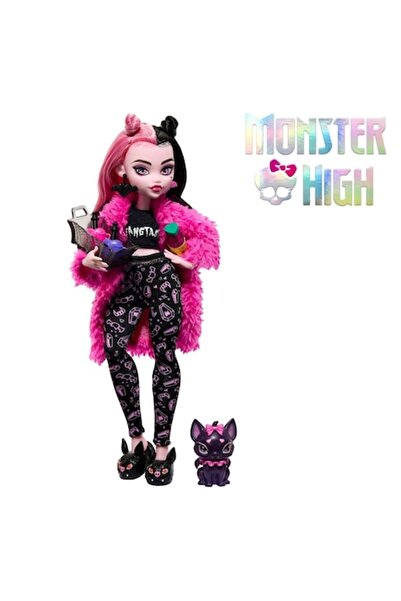 mattel Monster High Creepover Draculaura Doll, Pink and Black Hair, Pajama Party Outfit, Accessories Includ