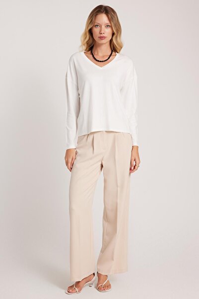 Tudors Women's Slim Fit Slim Fit Viscose Fabric V-Neck Ecru Blouse