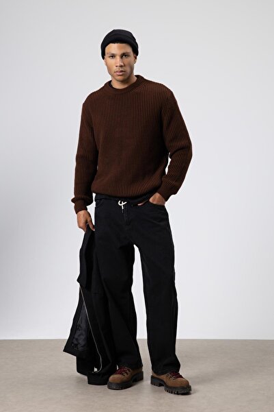 VAMOSCLO Πλεκτό πουλόβερ με λαιμόκοψη oversized καφέ